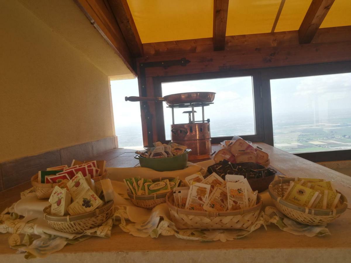 La Rupe Bed And Breakfast Norma Exterior foto